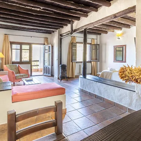 Nueva Alcazaba Hotel