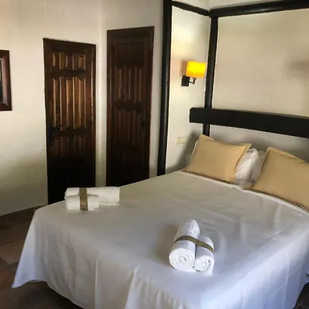 Hotel Nueva Alcazaba 4*